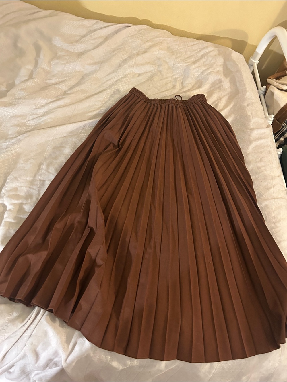 Uniqlo Pleated Midi Skirt in Rich Brown